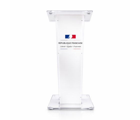 Logo sur le panneau avant