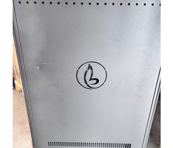 Modelo de demonstração - Carrinho de carregamento BRV30 para 30 tablets e computadores portáteis - tomadas elétricas