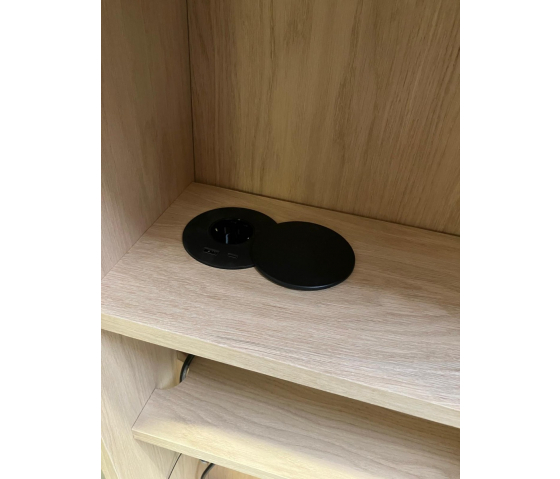Prise EU + UBS-A + point de charge USB-C avec capuchon de rotation