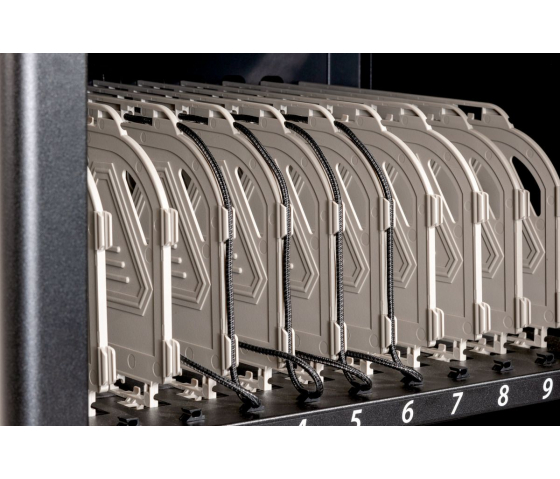 Chariot de chargement USB-C pour tablettes/ordinateurs portables C30 pour 30 tablettes ou ordinateurs portables jusqu'à 14 pouces