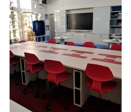 Table d'ordinateur P1 avec 3 écrans électriques escamotables - 210 (L) x 75 (P) cm