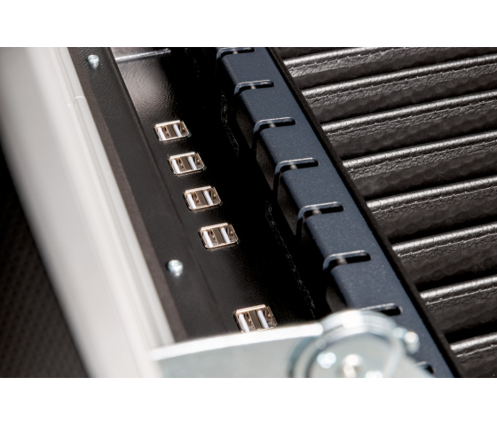 Coffre de recharge et synchronisation PARAT i16 pour 16 tablettes - câbles inclus
