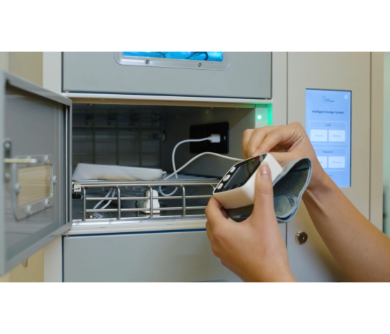 Casier de désinfection et de chargement à 8 compartiments CSC-LOCKER-8