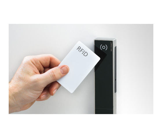 Classe mobile / Chariot de chargement Zioxi CHRGT-TB-32-R pour 32 tablettes jusqu'à 11 pouces - Verrouillage RFID