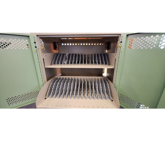 ID32UC Chariot de charge USB-C pour 32 appareils mobiles jusqu'à 15,6 pouces