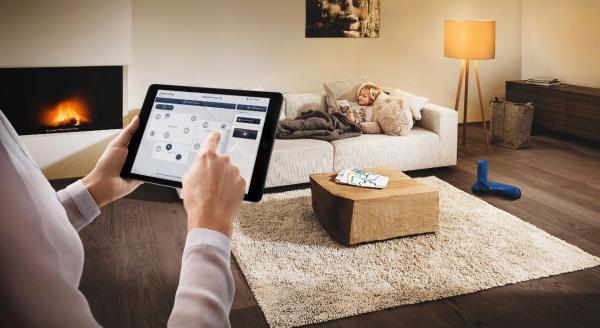 Utilisation du support mural pour tablette pour la domotique