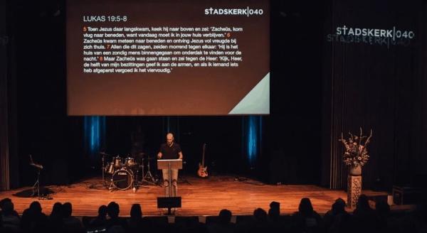 Le pupitre Bravour® lors de l'inauguration de l'"église 2.0".